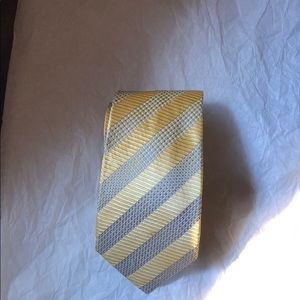Men’s neck tie in gold and blue all silk